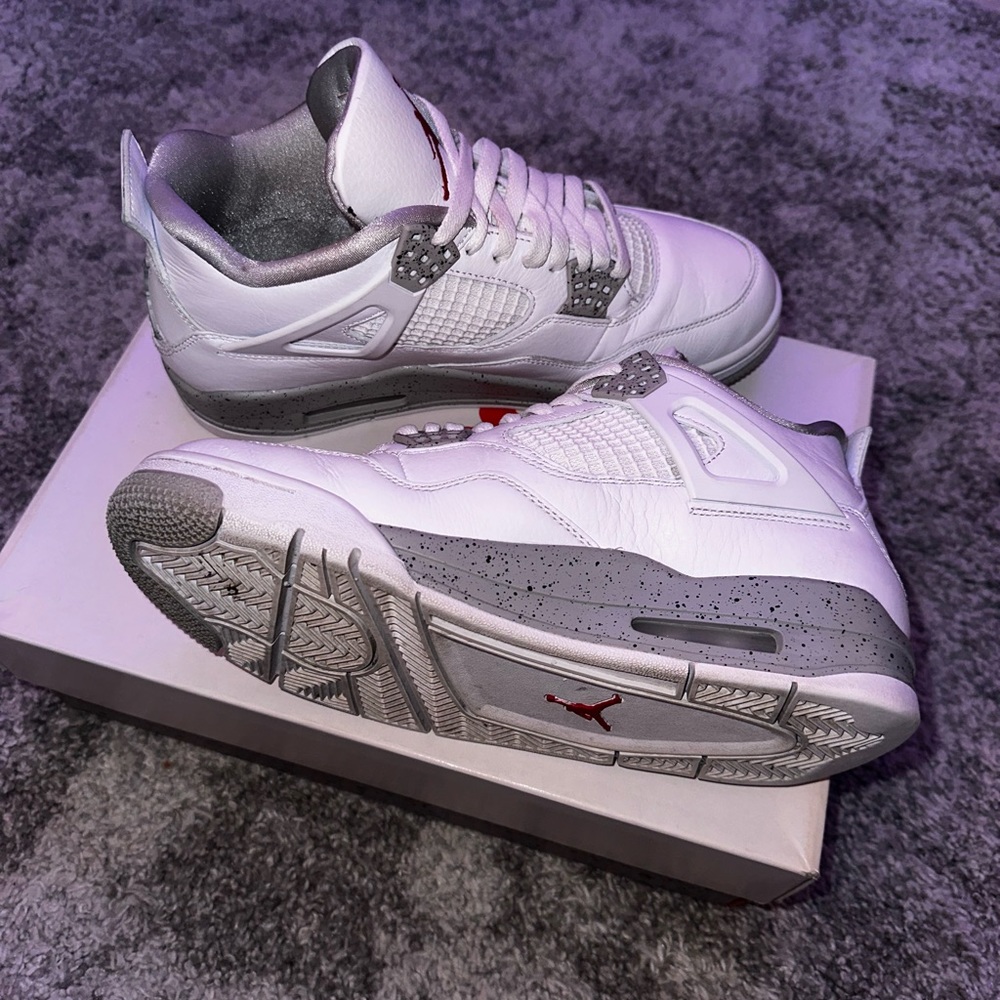 Air Jordan 4 Retro “White Oreo” 2021